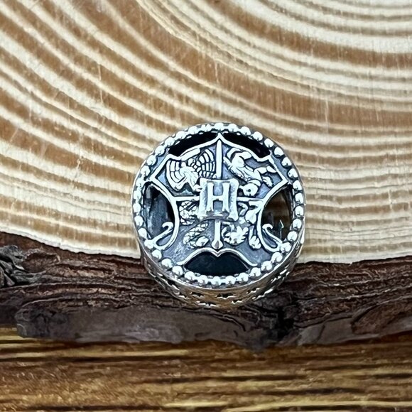 Pandora Harry Potter Hogwarts School of Witchcraft Charm - Picture 1 of 5